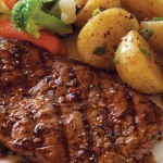 Steak &agrave; la cajun avec pommes de terre et l&eacute;gumes