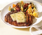 Faux filet au Cheddar fum&eacute; &agrave; l'&eacute;rable